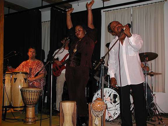 TalkingDrums033.jpg