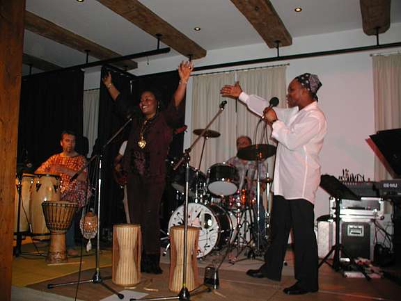 TalkingDrums056.jpg