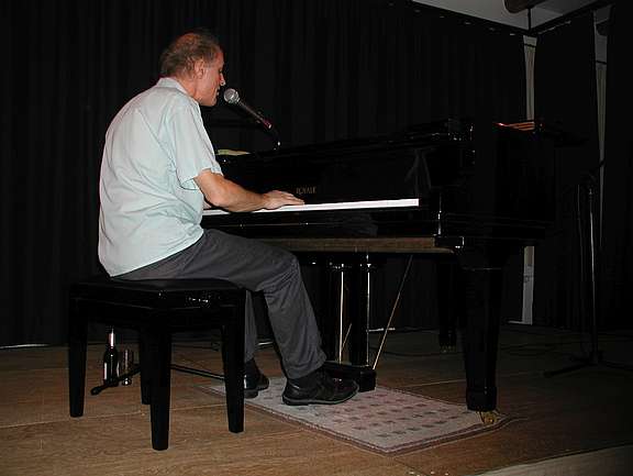 Paul_Millns016.jpg