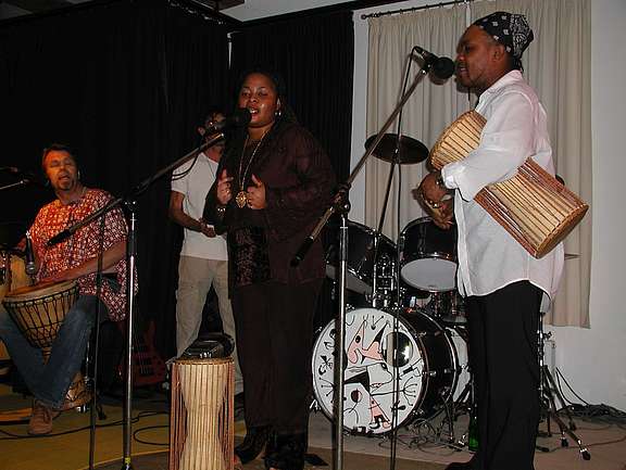 TalkingDrums017.jpg