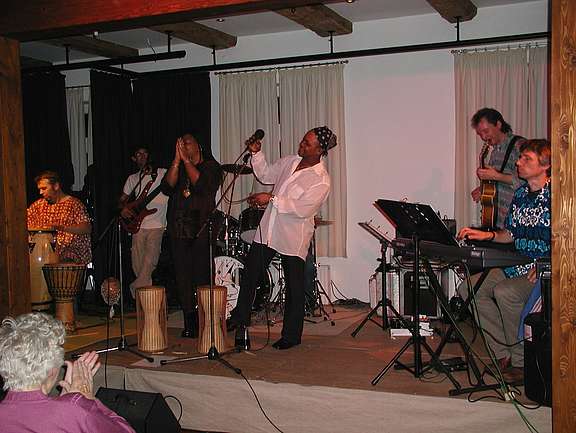 TalkingDrums057.jpg