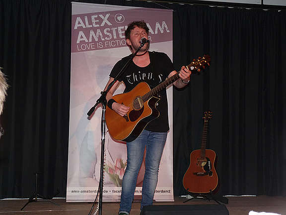 Alex-Amsterdam-02.jpg