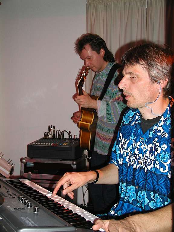 TalkingDrums049.jpg