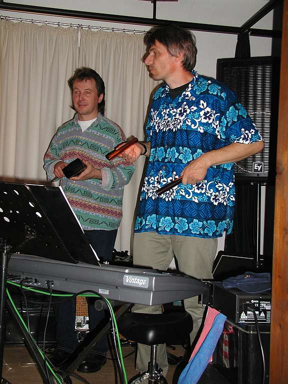 TalkingDrums014.jpg